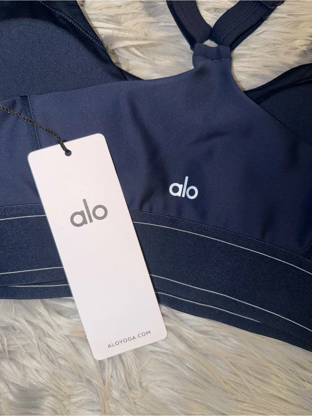 ALO Yoga brand size tags